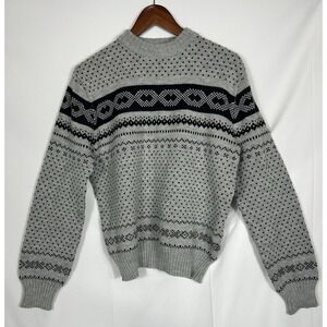 Vintage Mens 70s K.P. Knitwear Sweater Size L Grey Black Fair Isle Holiday Cabin